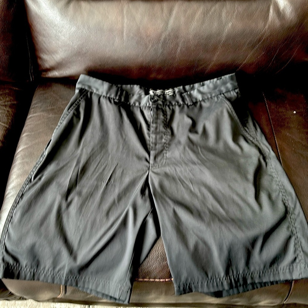 Pebble Beach Black Men’s shirts size 34